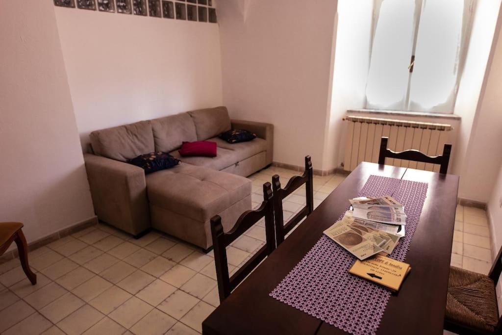 Apartmán Il Ciclope Di Annalisa Alatri Exteriér fotografie